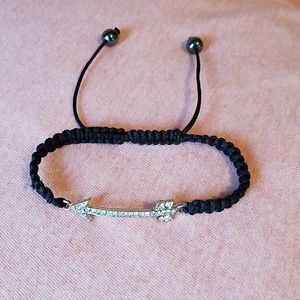 Arrow bracelet